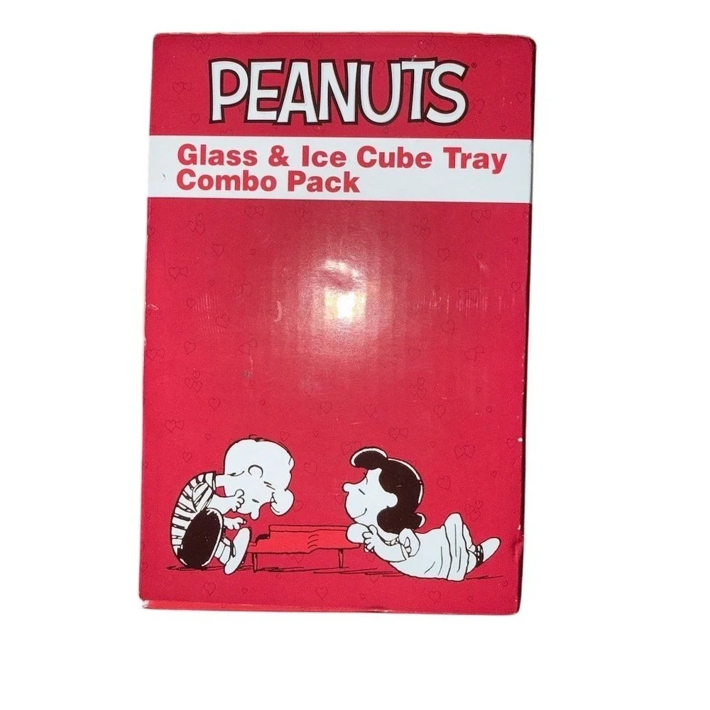 Peanuts Snoopy Valentine 16oz Glass Tumblers Set w Ice Cube Tray‎ Charlie Brown